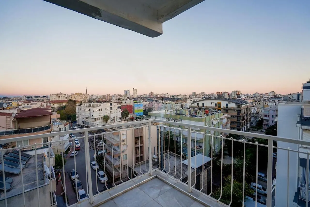Appartamento Central And Comfy Flat With Balcony In Muratpasa Antalia Turchia