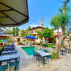Old Town Famous Aparts Анталья