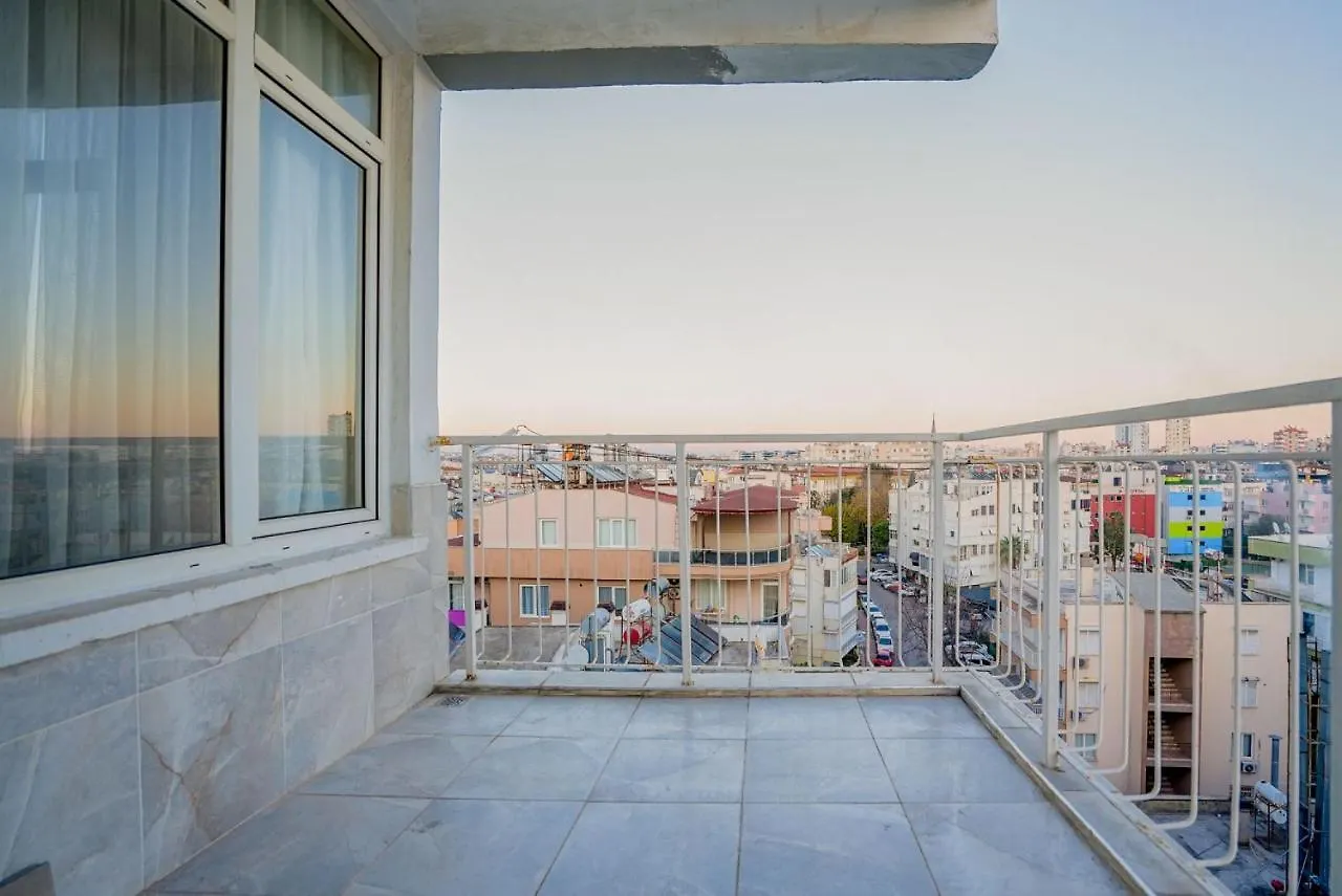 Central And Comfy Flat With Balcony In Muratpasa Анталья Апартаменты