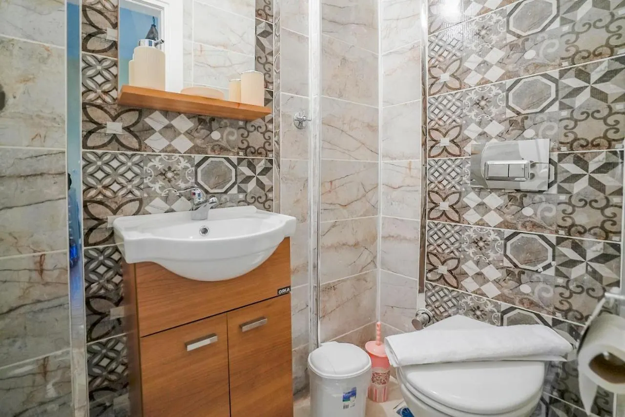 Central And Comfy Flat With Balcony In Muratpasa Анталья Апартаменты